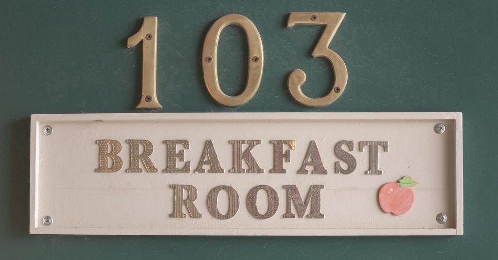 Sun-Dek Motel Medicine Hat Zewnętrze zdjęcie