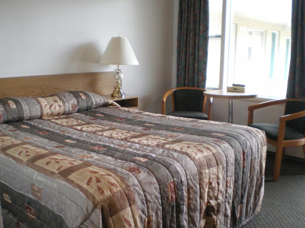 Sun-Dek Motel Medicine Hat Zewnętrze zdjęcie