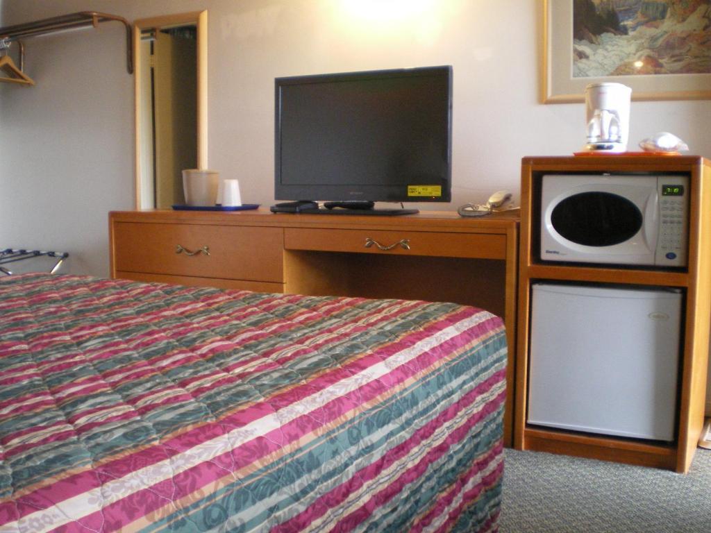 Sun-Dek Motel Medicine Hat Zewnętrze zdjęcie