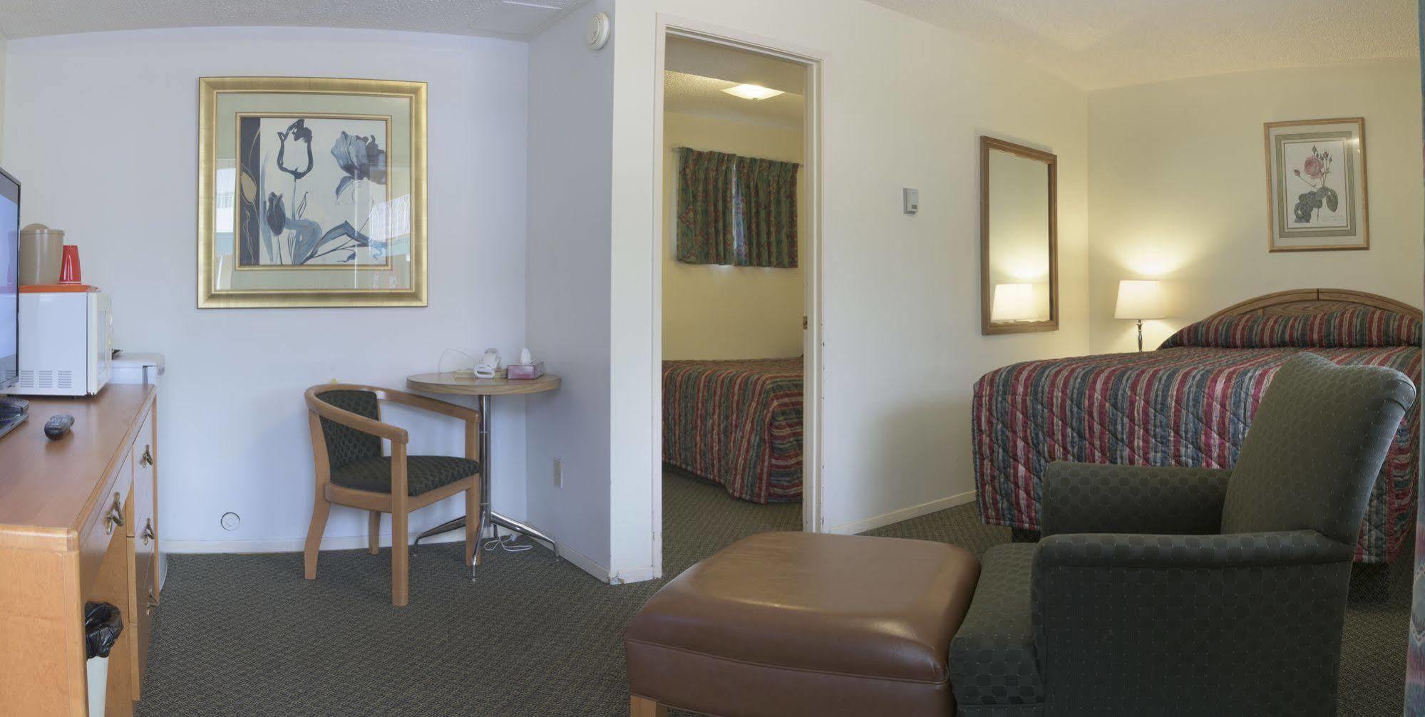 Sun-Dek Motel Medicine Hat Zewnętrze zdjęcie