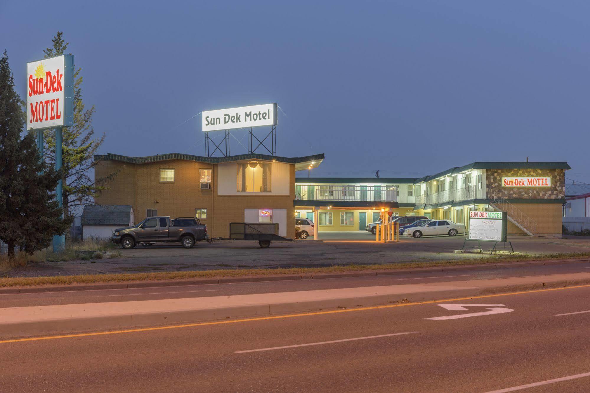 Sun-Dek Motel Medicine Hat Zewnętrze zdjęcie
