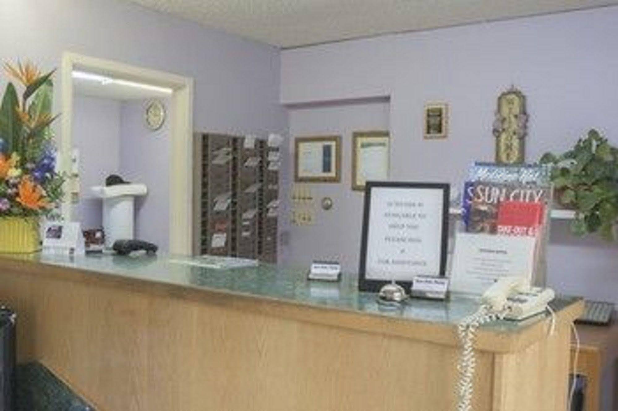 Sun-Dek Motel Medicine Hat Zewnętrze zdjęcie